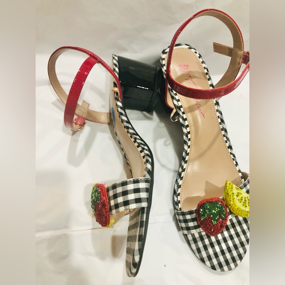 Betsey Johnson gingham print lemon strawberry red patent strap chunky heels sz10 - Picture 11 of 16